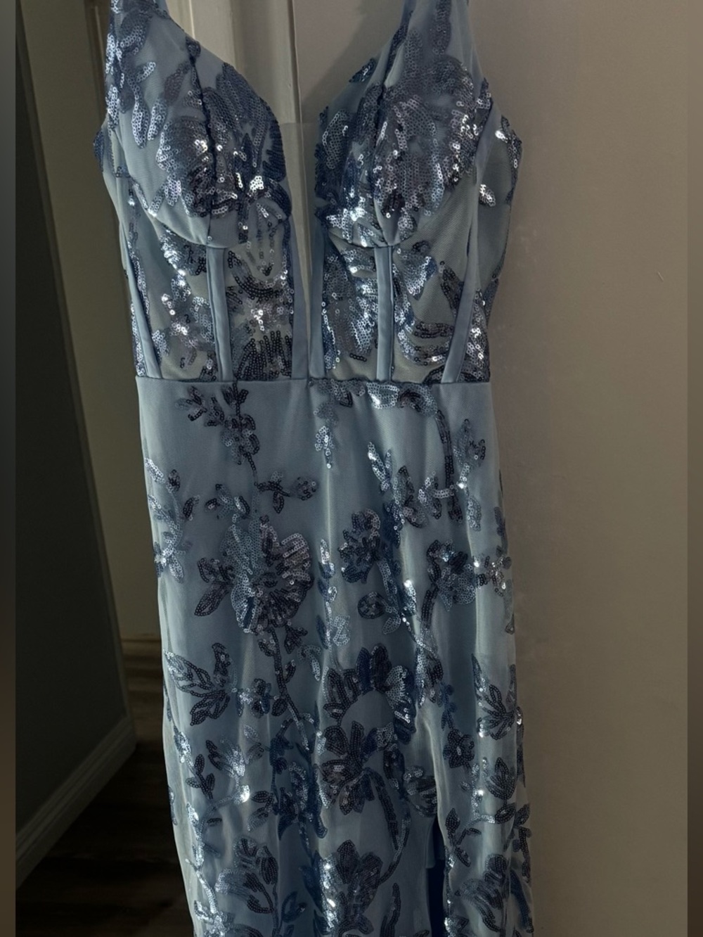 Elegant Light Blue Sequin Floral Evening Dress
